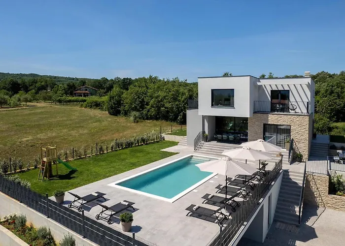 Ani Krsan * Potpićan