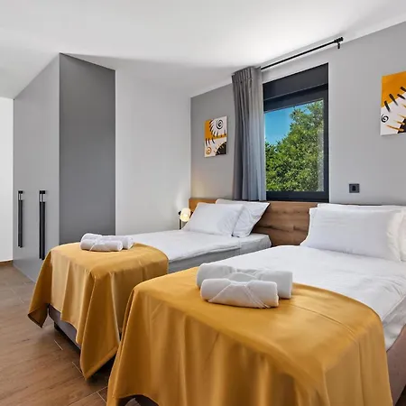 Holiday home Ani Krsan
